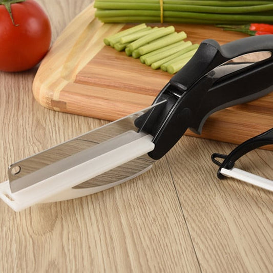 2-in-1 Smart Cutter – Kitchen Scissors with Built-in Cutting Board
