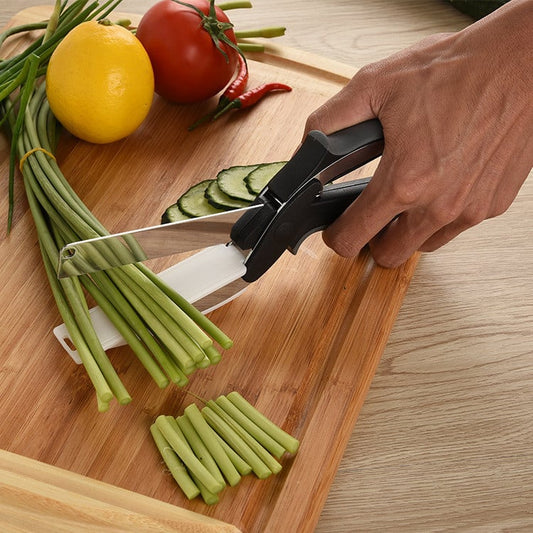 2-in-1 Smart Cutter – Kitchen Scissors with Built-in Cutting Board